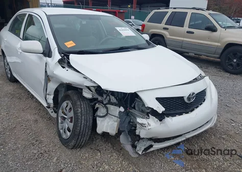 2010 Toyota Corolla Le z USA, uszkodzony, nr VIN JTDBU4EE4AJ068483